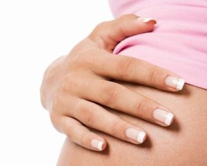 Можно ли красить ногти шеллаком во время беременности