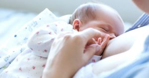 Как определить что новорожденный не наедается грудным молоком