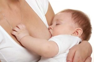 Болит грудь кормлю ребенка