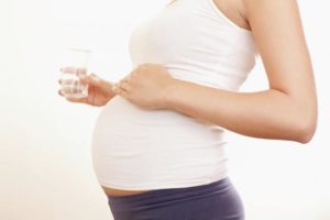 Как лечить простуду при беременности в 1 триместре