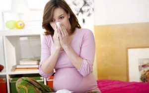 Насморк при беременности 2 триместр опасен ли