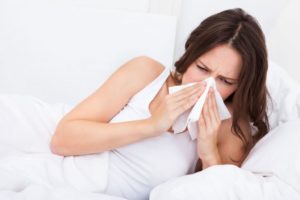 Болит горло и сопли при беременности чем лечить