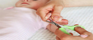 Подстричь ногти новорожденному первый раз