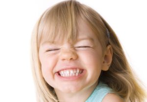 Ребенок 5 лет скрипит зубами
