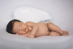 Почему 40 дней после родов нельзя показывать ребенка