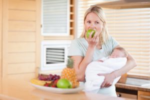 Можно ли после родов кушать йогурт