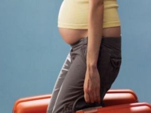 Подняла тяжесть при беременности