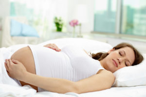 На спине спать можно беременной