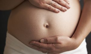 Почему холодный живот у беременных
