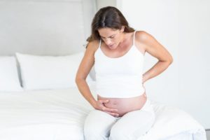 Пучит живот во время беременности
