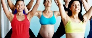 Почему нельзя поднимать руки вверх во время беременности